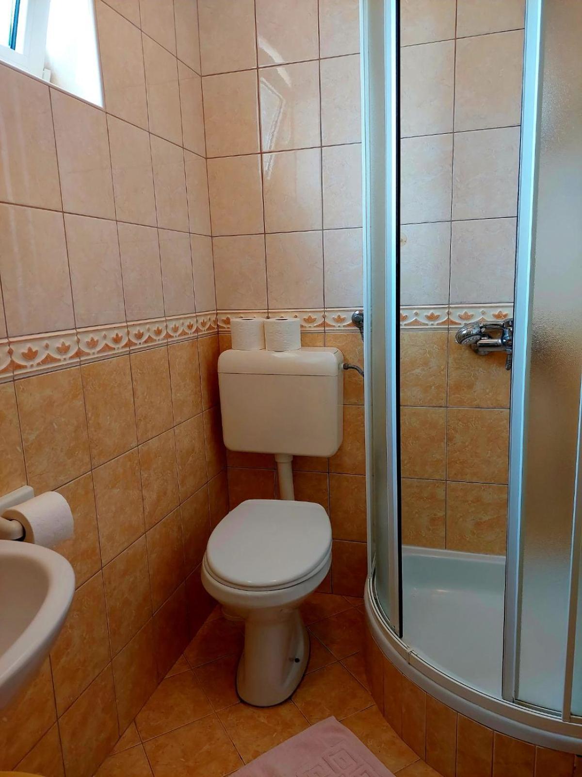 Rooms Hodanić Krk Town Kamer foto