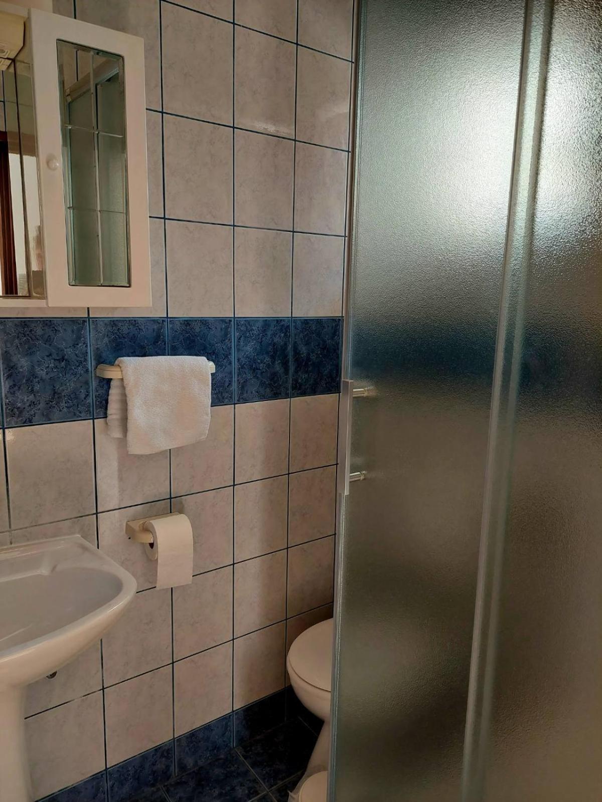Rooms Hodanić Krk Town Kamer foto