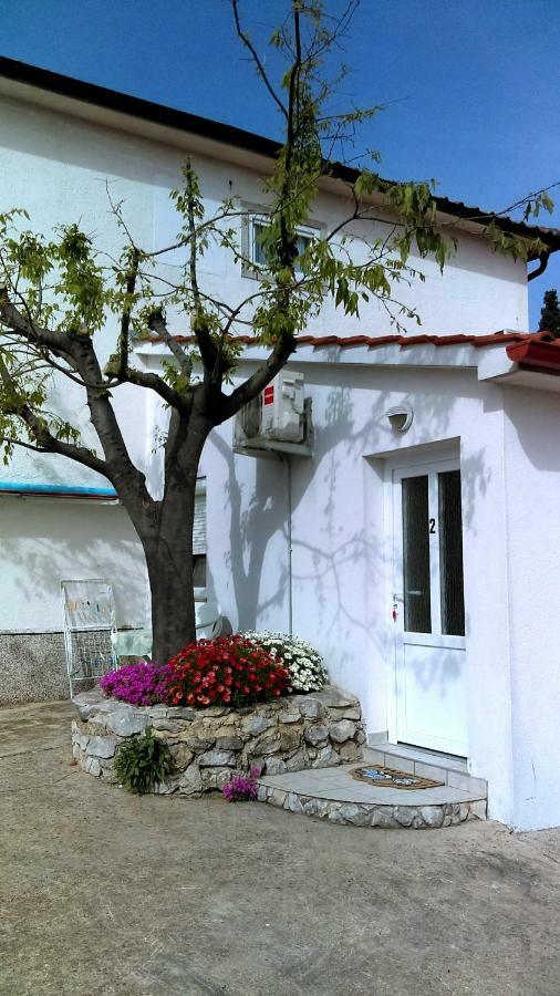 Rooms Hodanić Krk Town Buitenkant foto